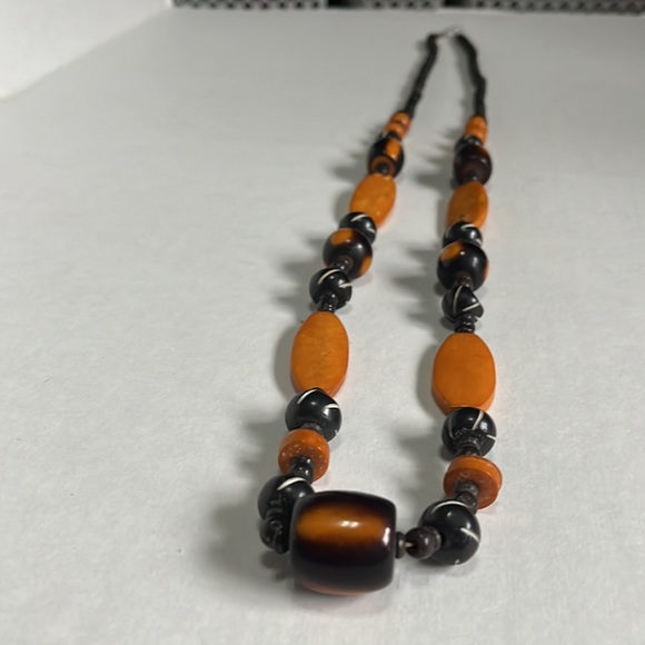Wooden Big Beads Necklace - Picture 5 of 13